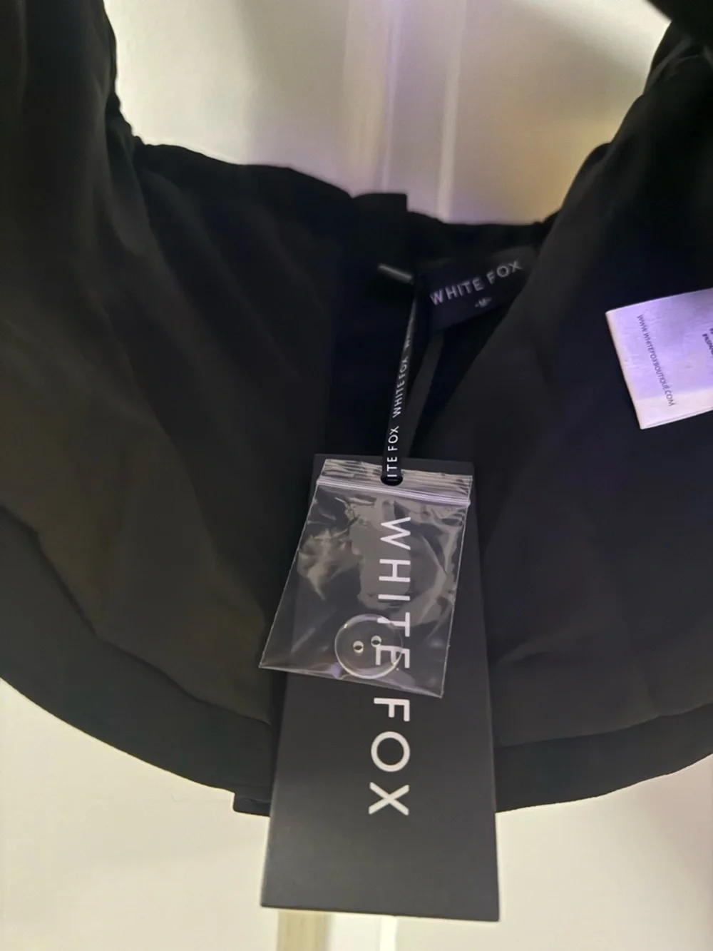 White Fox Boutique Black Cutout Crop Top - Picture 2 of 2